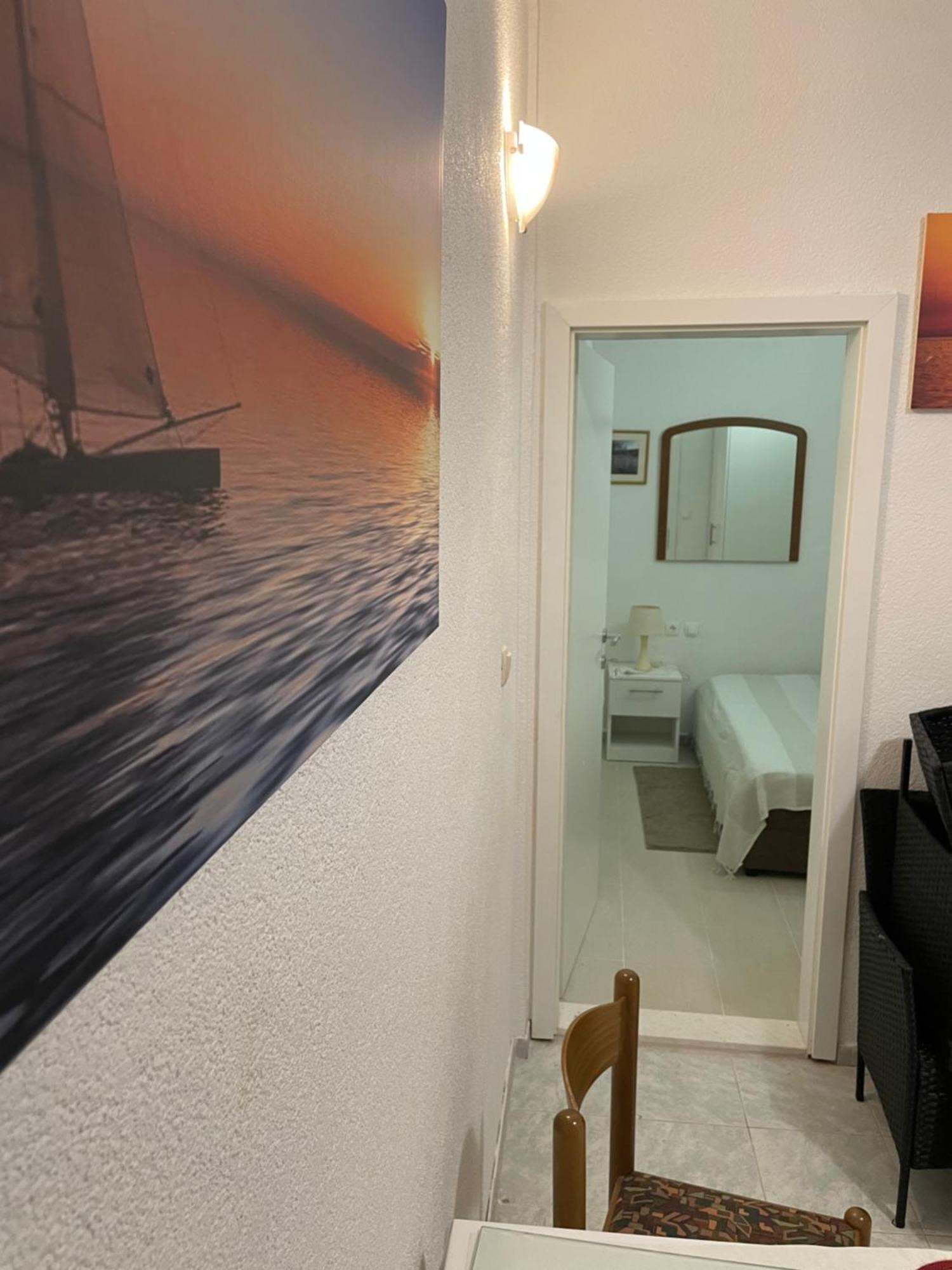 Apartmani Isabella - Ilda Radonic Jelsa  Exterior foto