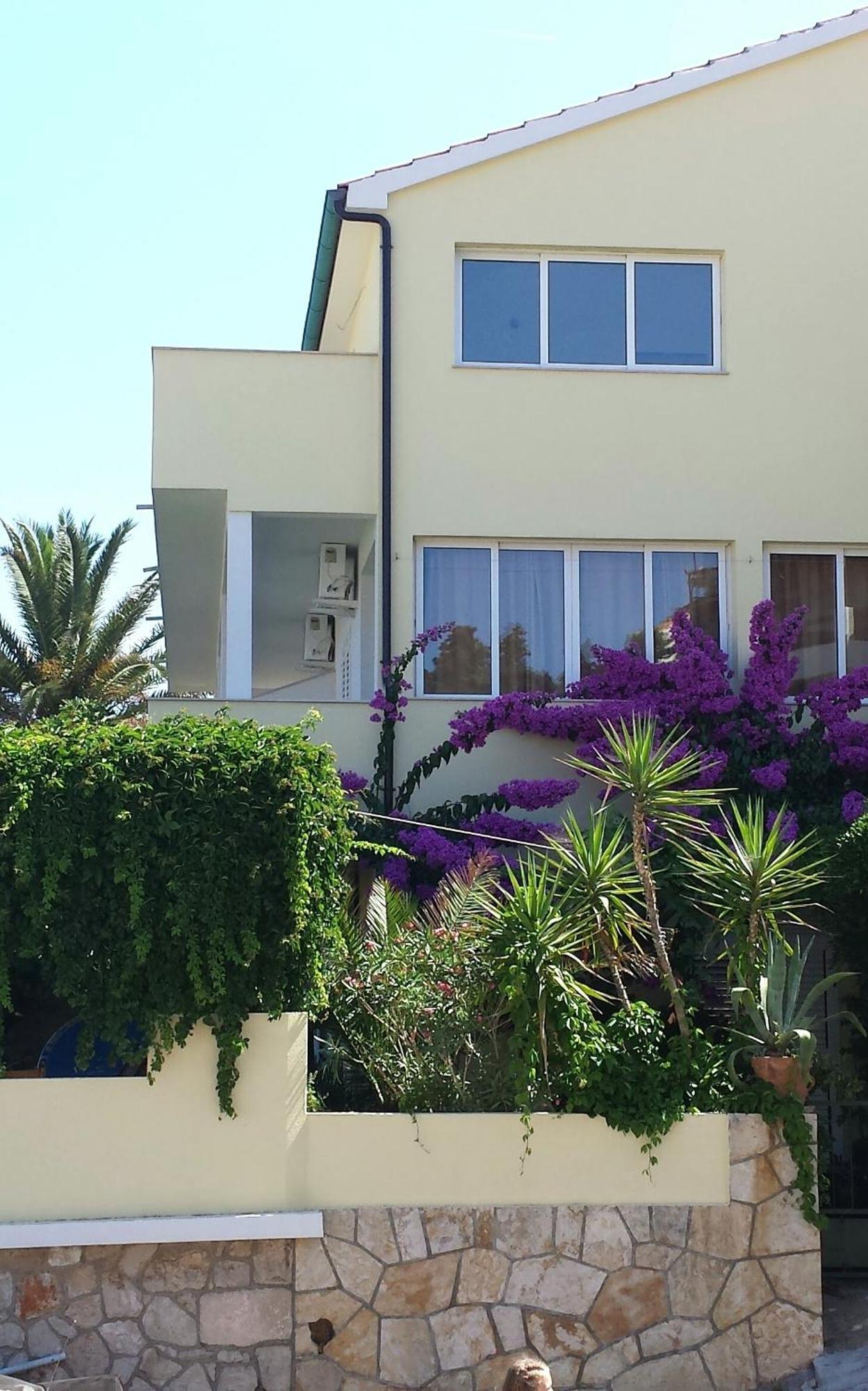 Apartmani Isabella - Ilda Radonic Jelsa  Exterior foto